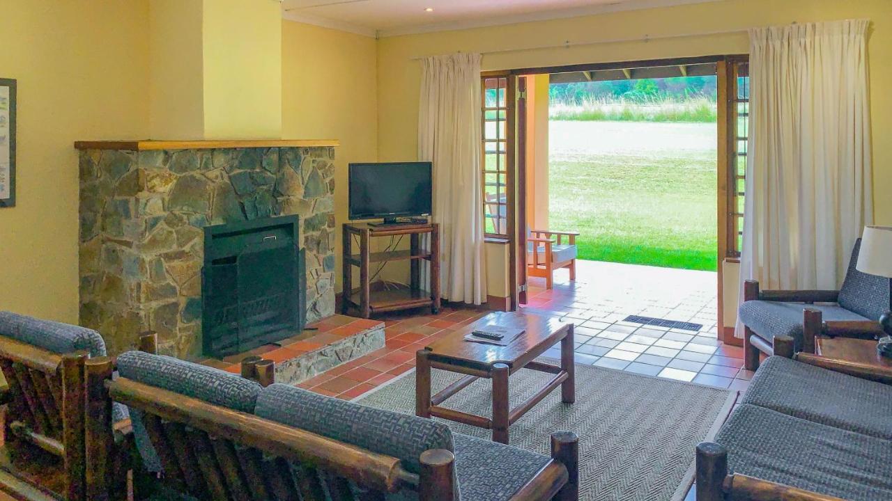 Wits End Mountain Resort Champagne Valley Екстер'єр фото