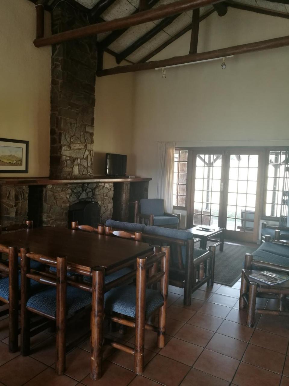 Wits End Mountain Resort Champagne Valley Екстер'єр фото